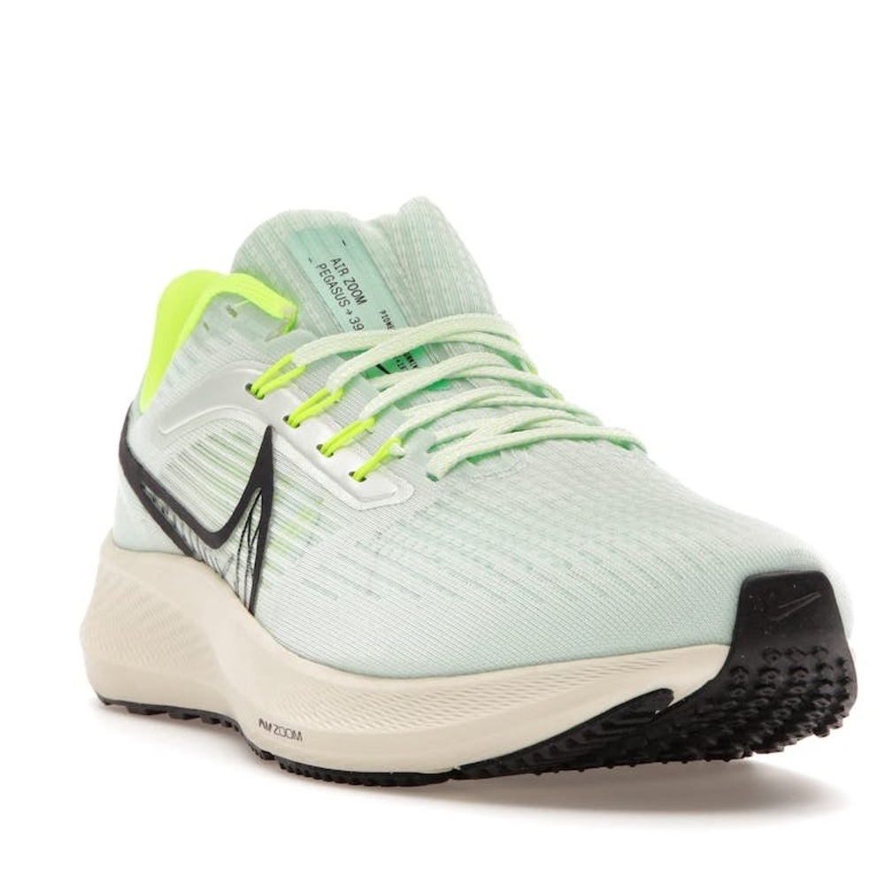 Nike Air Zoom Pegasus 39 (Men’s 7.5/Women’s 9) (Barely Green/Mint)